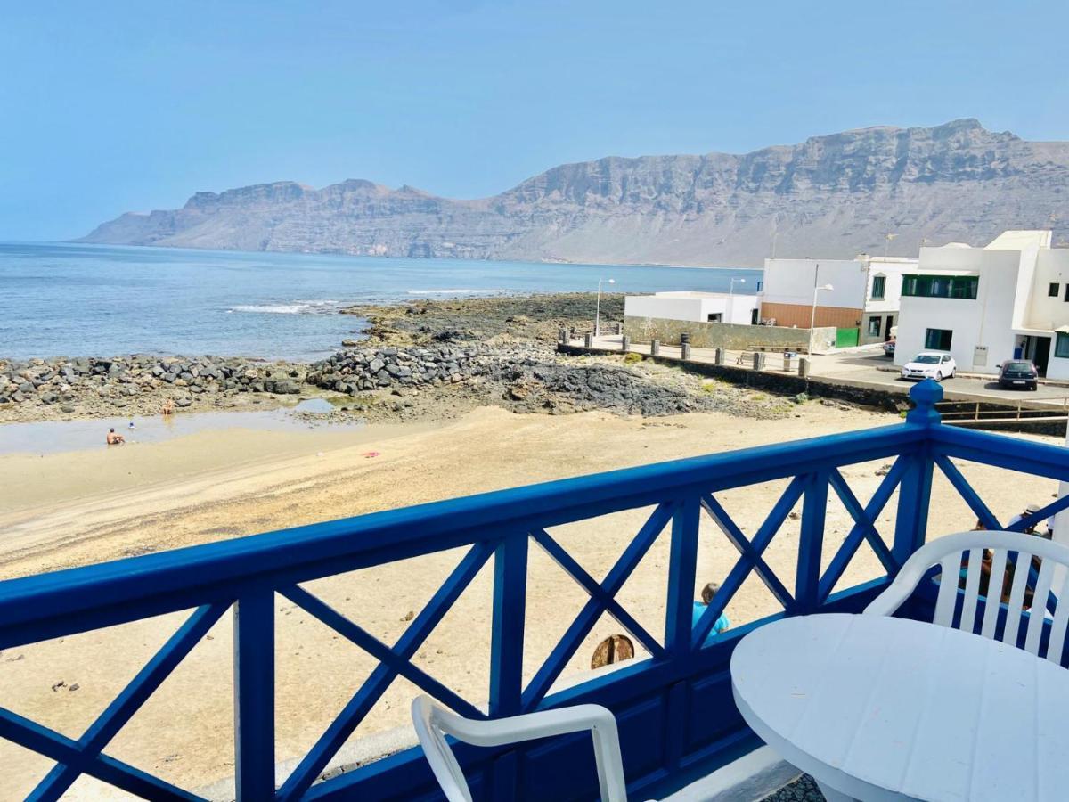 Mirador Del Risco De Famara Apartment Exterior photo